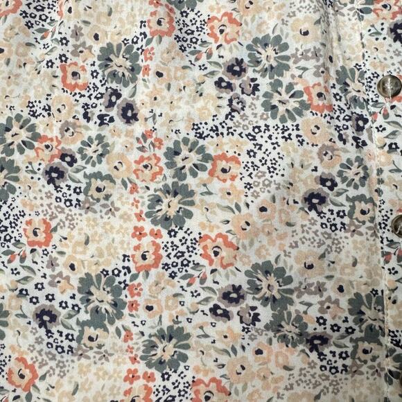 DE Collection Smocked Floral Blouse - Size L - Picture 5 of 8